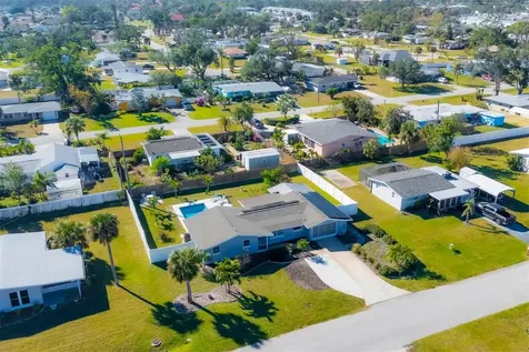 221 E Wentworth Street Englewood FL 34223