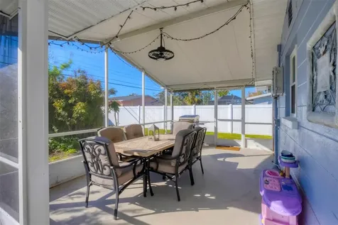 221 E Wentworth Street Englewood FL 34223