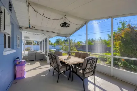 221 E Wentworth Street Englewood FL 34223