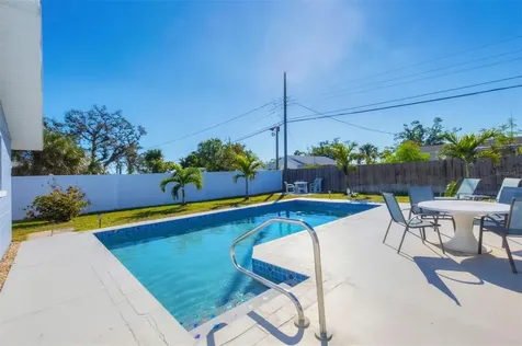 221 E Wentworth Street Englewood FL 34223