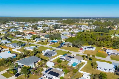 221 E Wentworth Street Englewood FL 34223