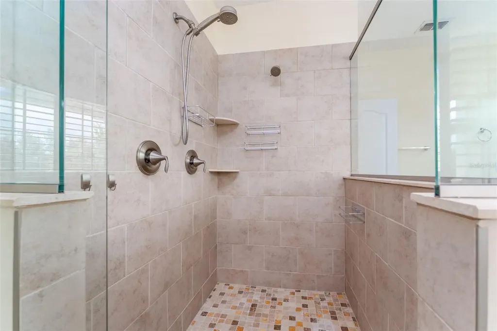 5301 Fishhawk Ridge Drive Lithia FL 33547