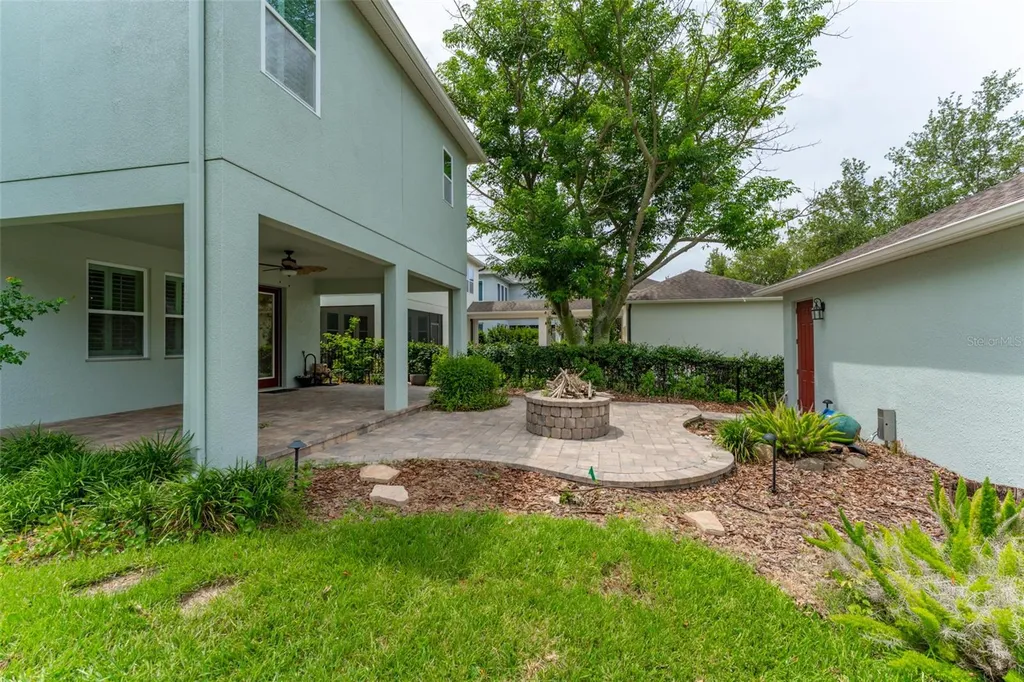 5301 Fishhawk Ridge Drive Lithia FL 33547