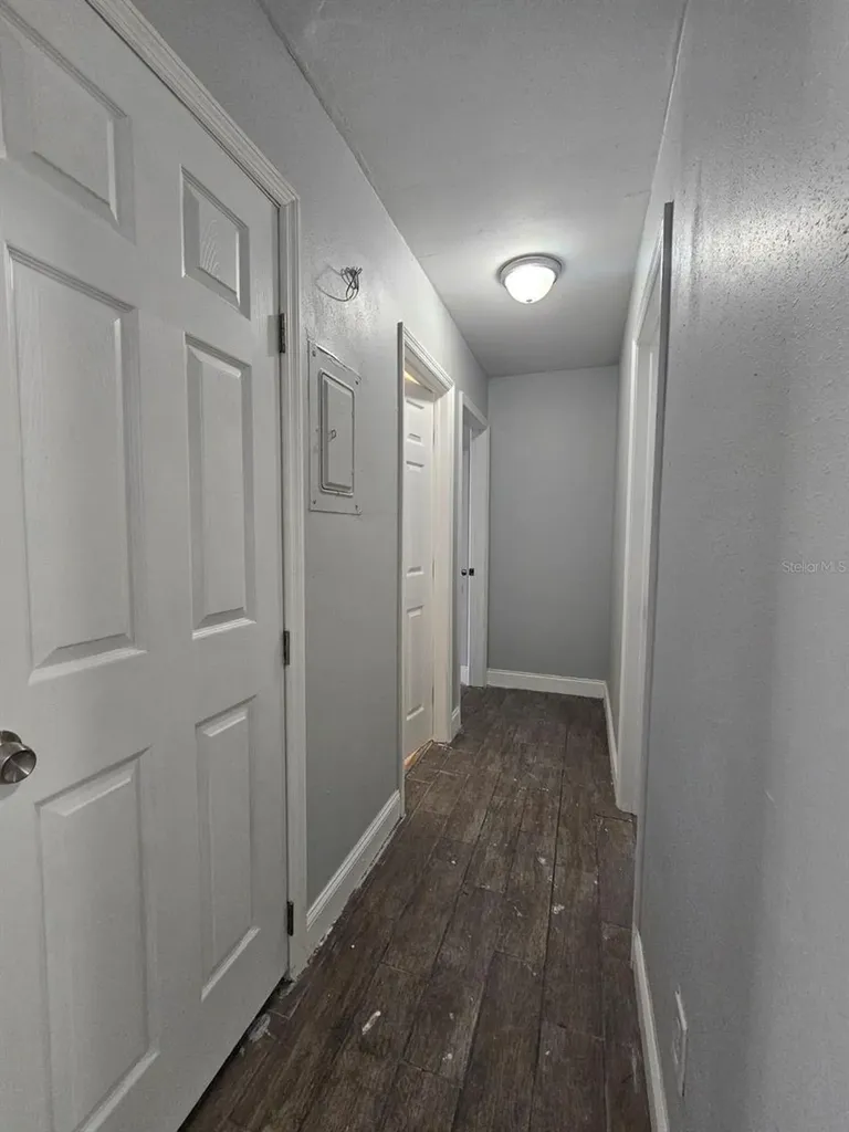 7602 W Powhatan Avenue Tampa FL 33615