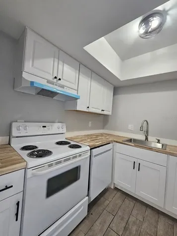 7602 W Powhatan Avenue Tampa FL 33615