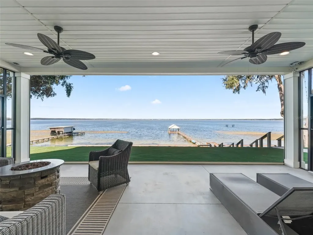 12943 SE Sunset Harbor Road Weirsdale FL 32195
