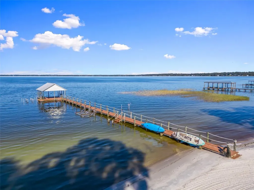 12943 SE Sunset Harbor Road Weirsdale FL 32195