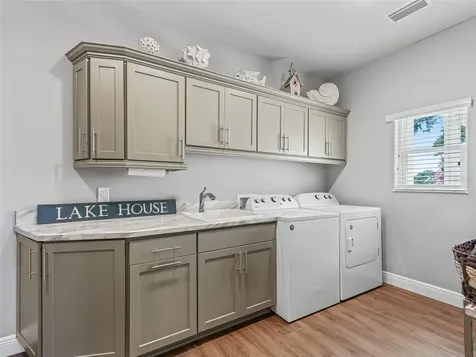 12943 SE Sunset Harbor Road Weirsdale FL 32195