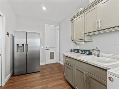 12943 SE Sunset Harbor Road Weirsdale FL 32195