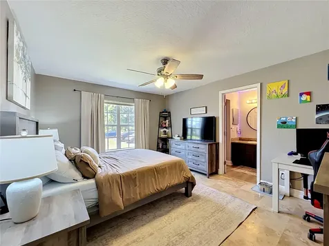 2550 N Alafaya Trail Orlando FL 32826