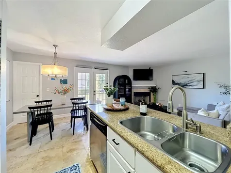 2550 N Alafaya Trail Orlando FL 32826