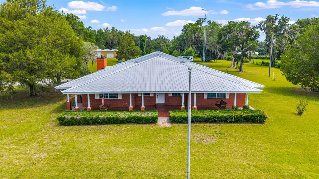 2285 W Highway 318 Citra FL 32113