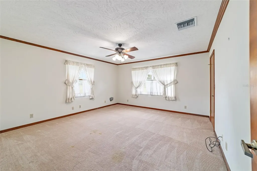 2285 W Highway 318 Citra FL 32113