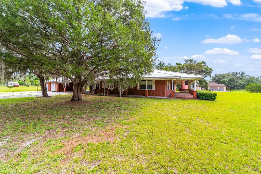 2285 W Highway 318 Citra FL 32113