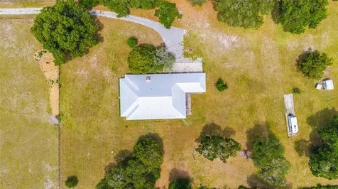 2285 W Highway 318 Citra FL 32113