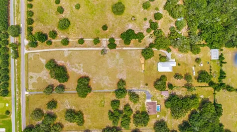 2285 W Highway 318 Citra FL 32113