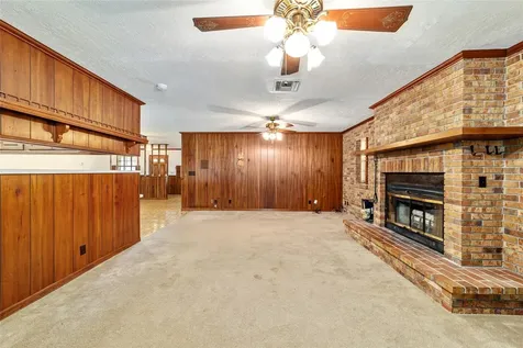 2285 W Highway 318 Citra FL 32113