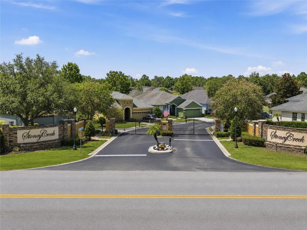 1105 Stoney Creek Boulevard Lakeland FL 33811