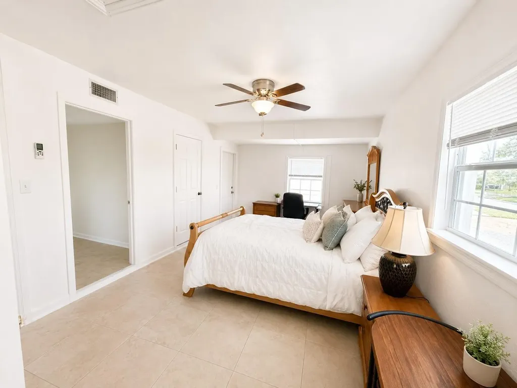 6033 Ambassador Drive Tampa FL 33615