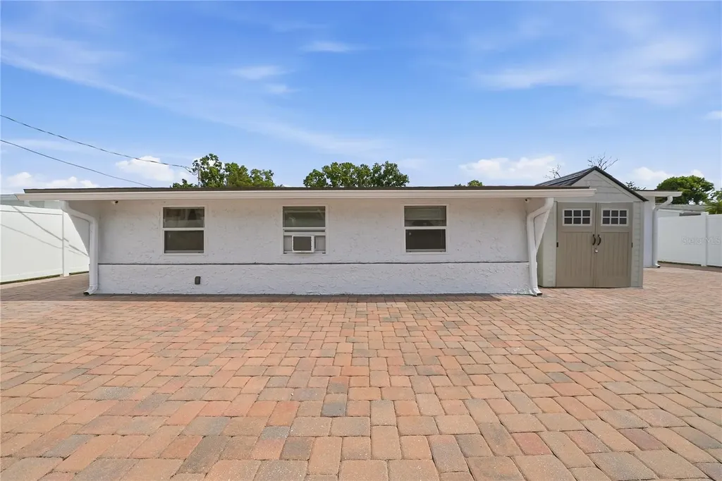 6033 Ambassador Drive Tampa FL 33615