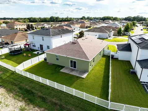 4379 Moon Shadow Loop Mulberry FL 33860