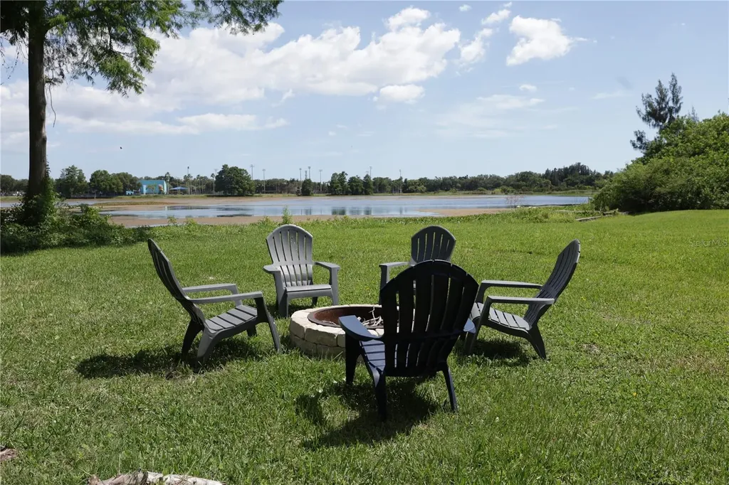 915 Dempsey Street Clearwater FL 33756