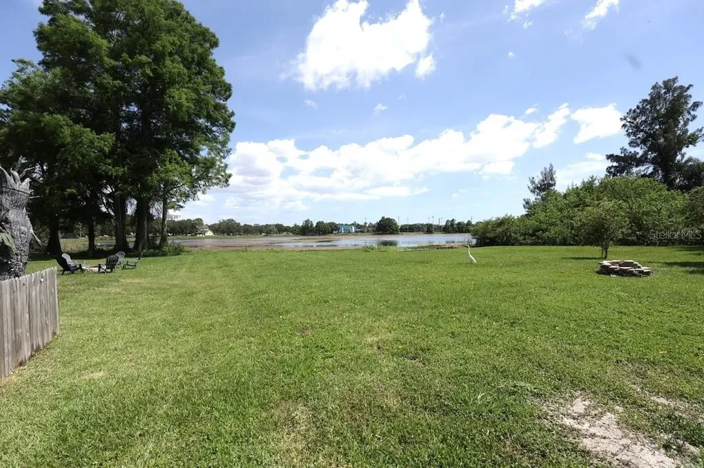 915 Dempsey Street Clearwater FL 33756