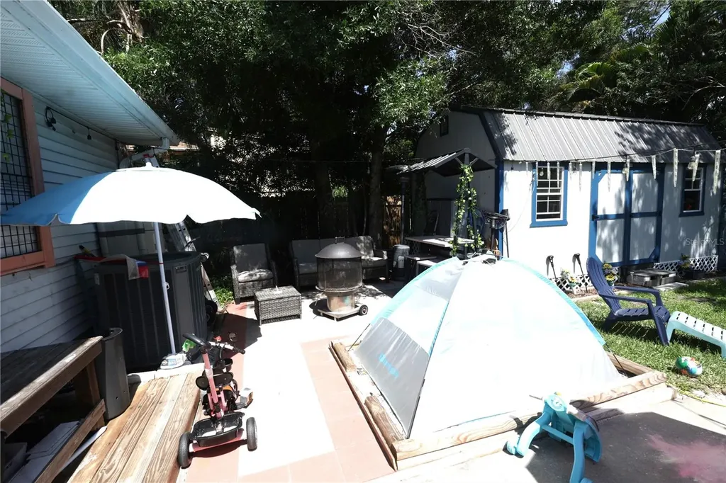 915 Dempsey Street Clearwater FL 33756