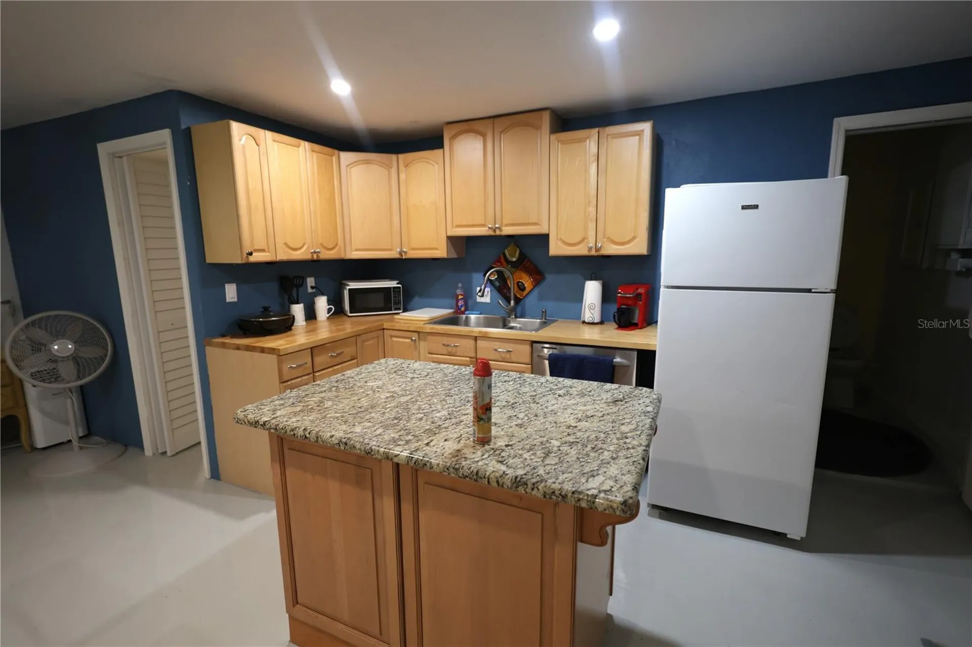 915 Dempsey Street Clearwater FL 33756