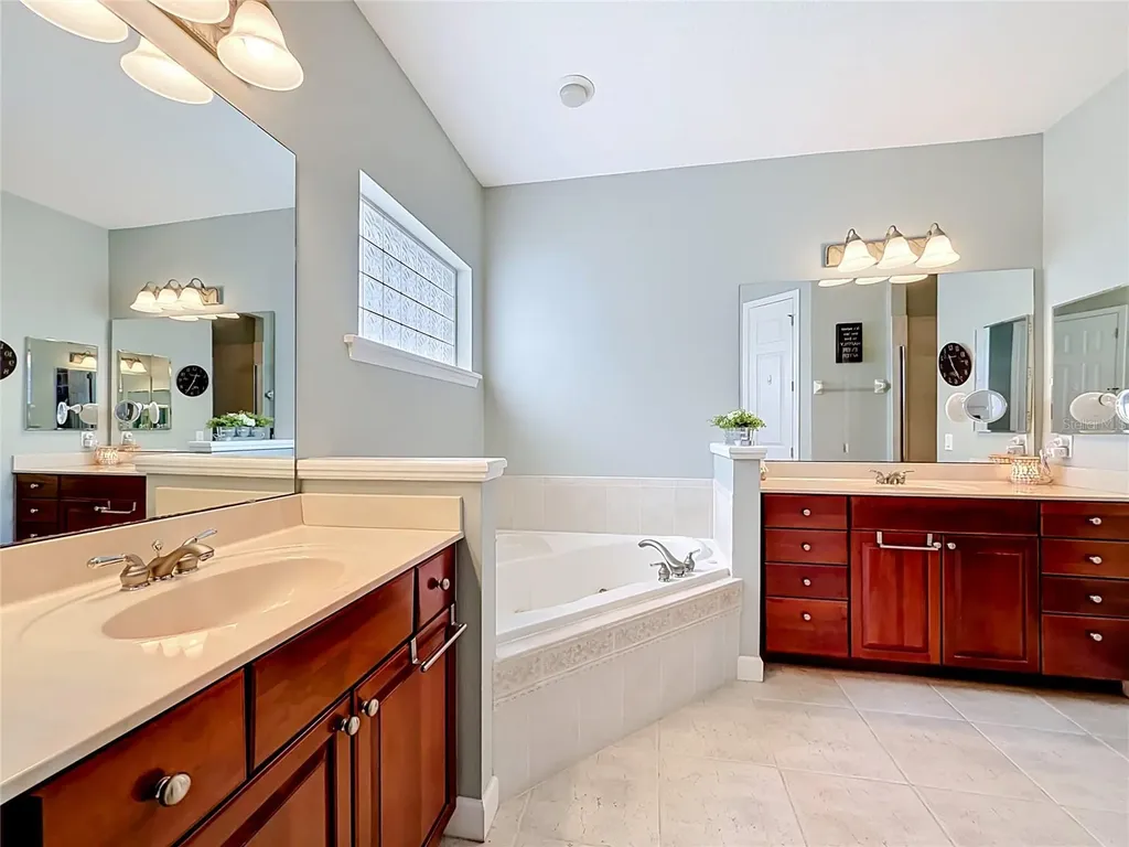 19512 Spring Oak Drive Eustis FL 32736