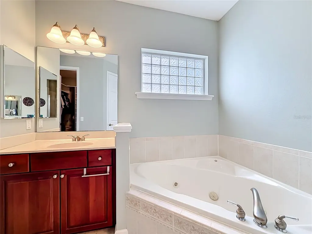 19512 Spring Oak Drive Eustis FL 32736