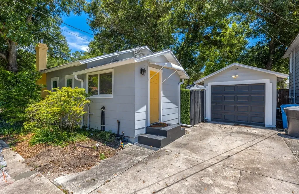 1162 Highland Street N St Petersburg FL 33701