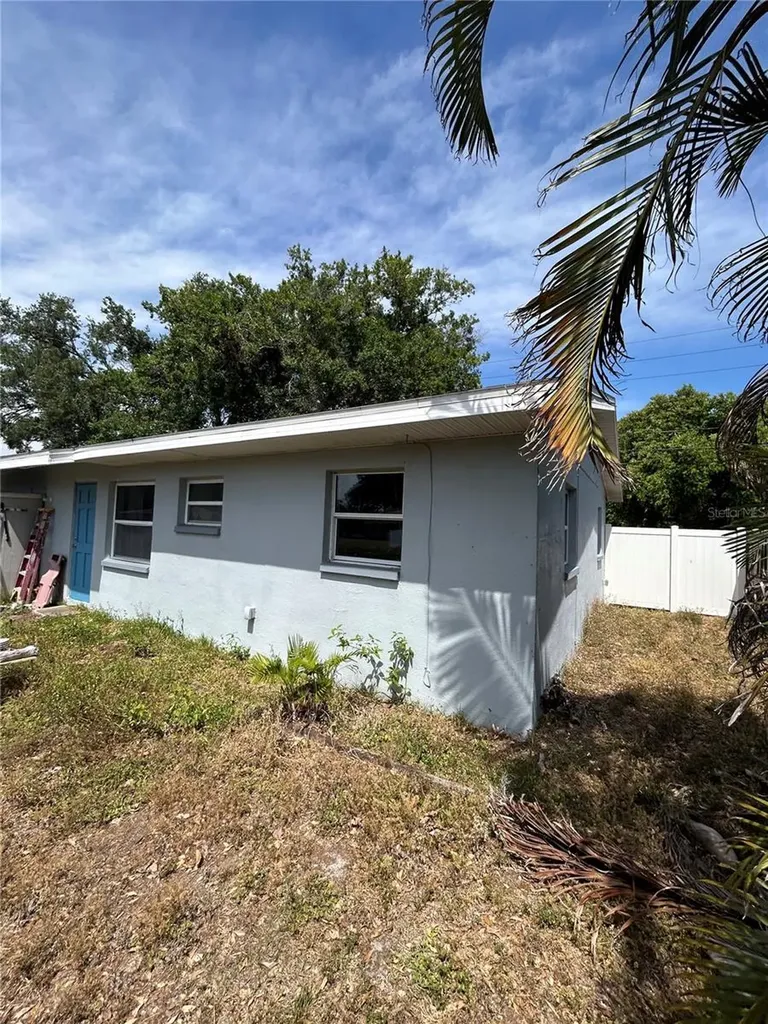 6126 58th Street N Kenneth City FL 33709