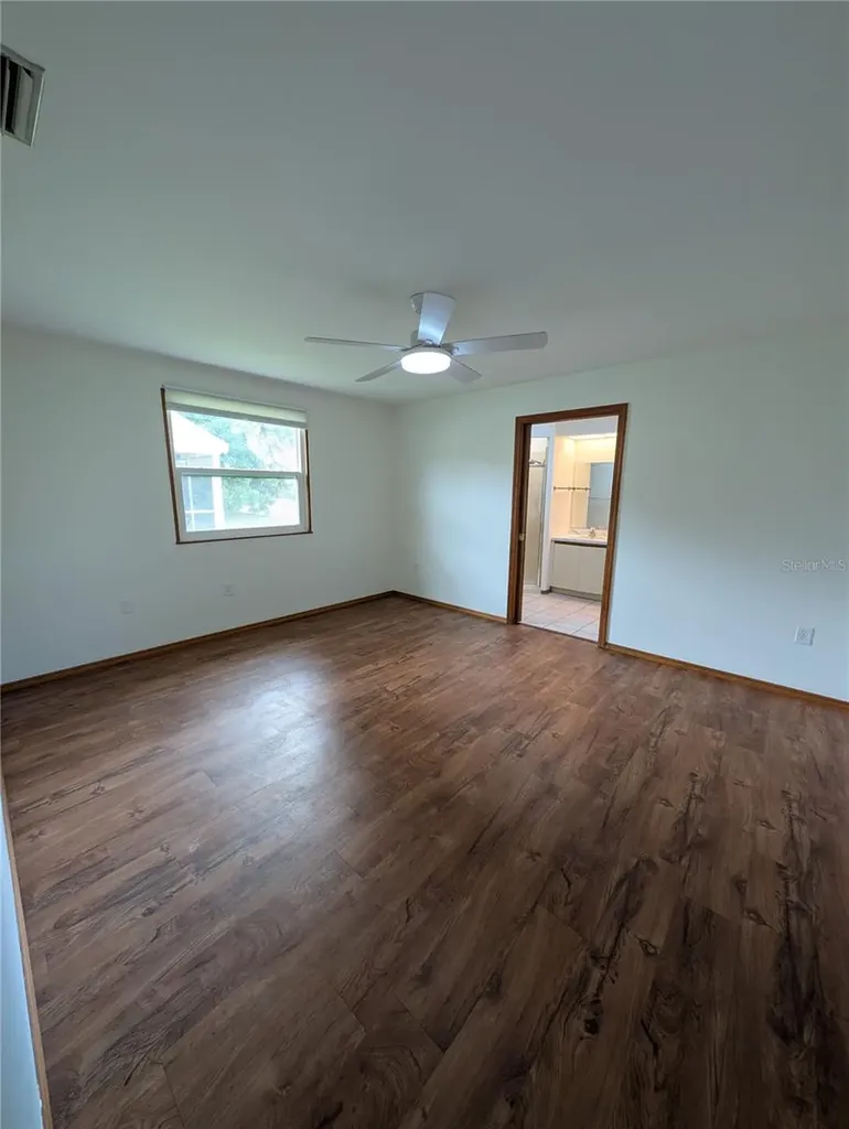 517 Bearded Oaks Circle Sarasota FL 34232