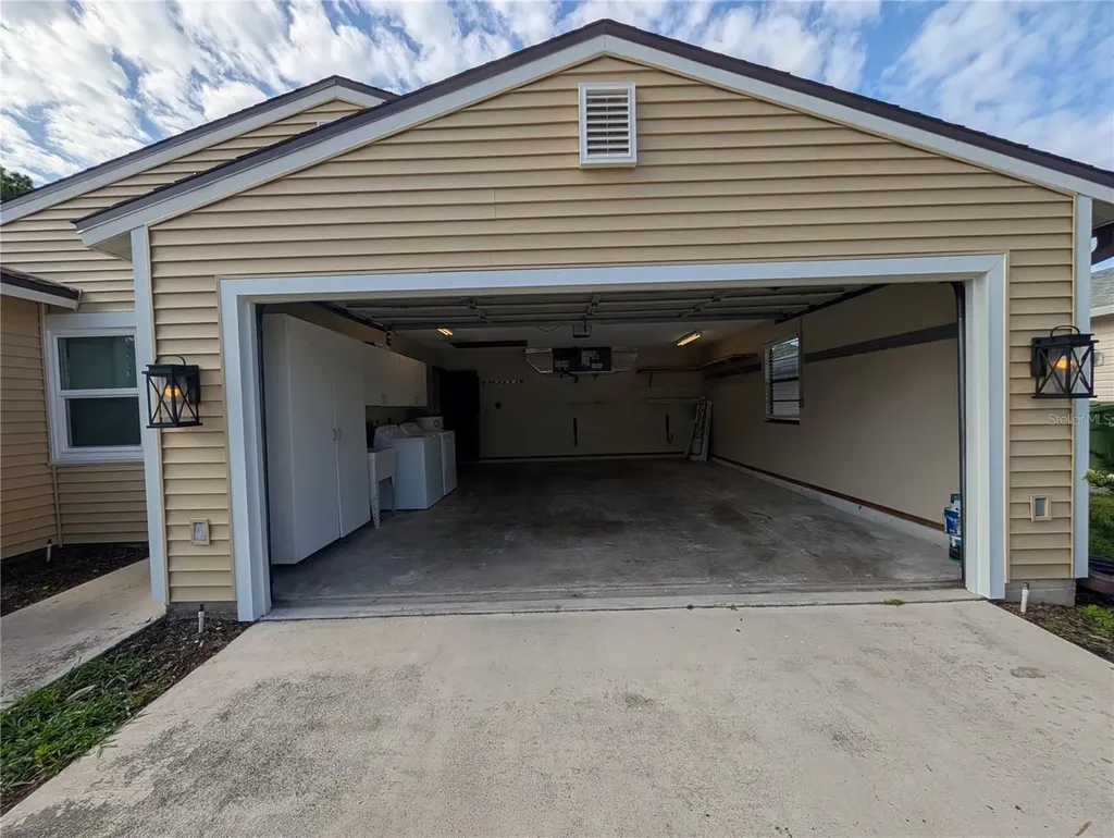 517 Bearded Oaks Circle Sarasota FL 34232