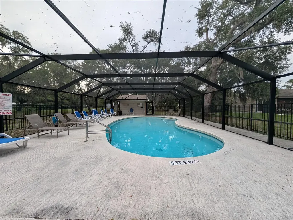 517 Bearded Oaks Circle Sarasota FL 34232