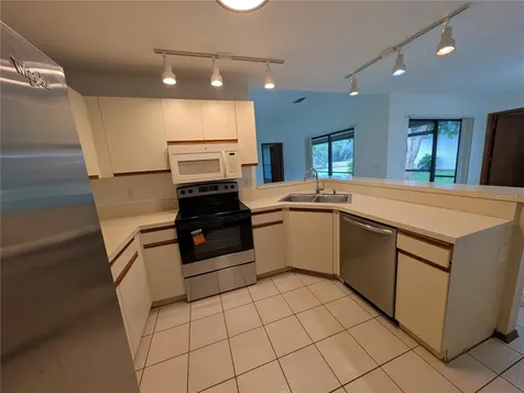 517 Bearded Oaks Circle Sarasota FL 34232