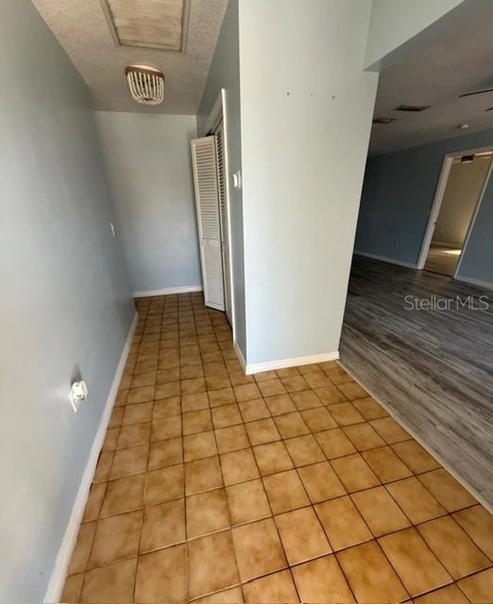 465 E Seminole Drive Venice FL 34293