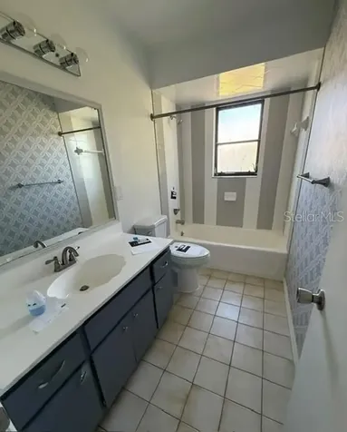 465 E Seminole Drive Venice FL 34293