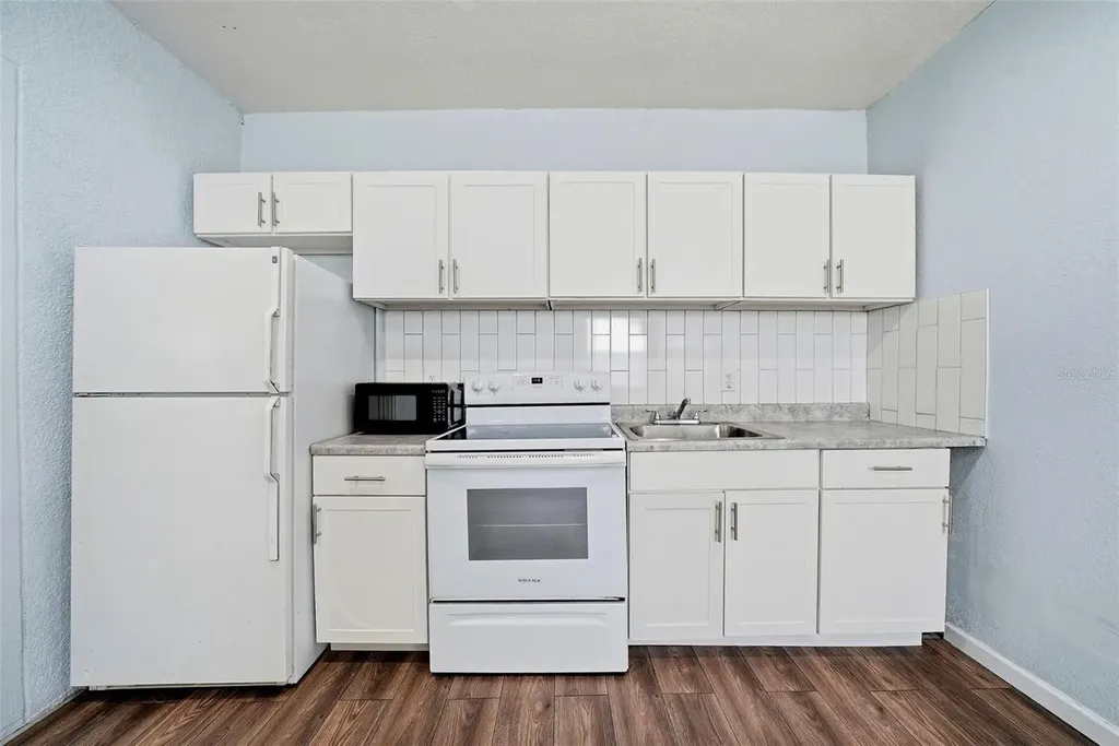 9310 N Dartmouth Avenue Tampa FL 33612