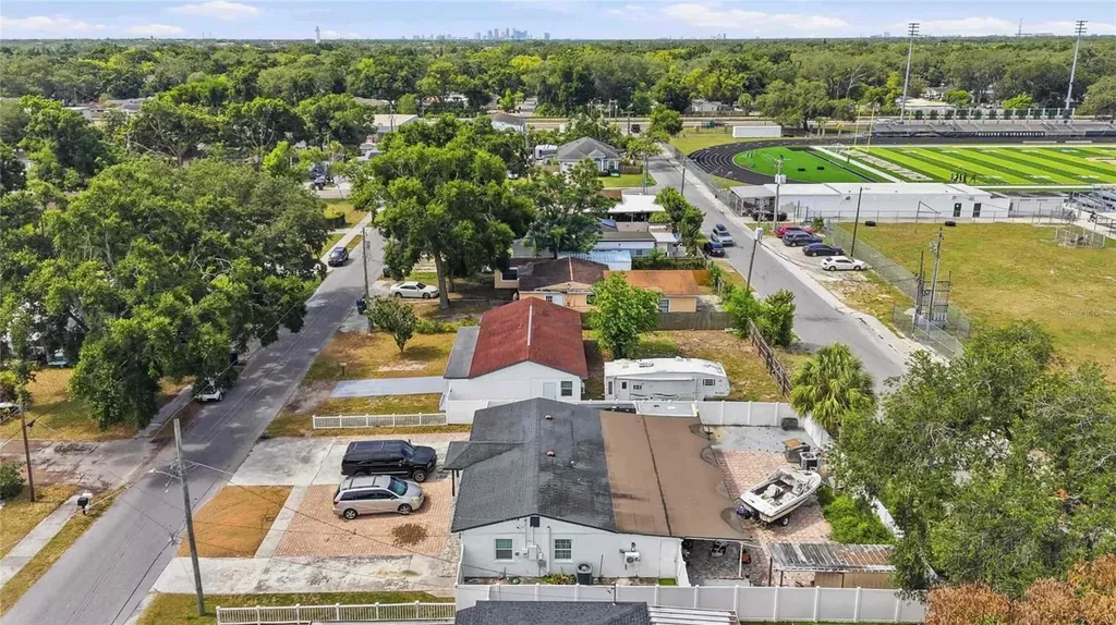 9310 N Dartmouth Avenue Tampa FL 33612
