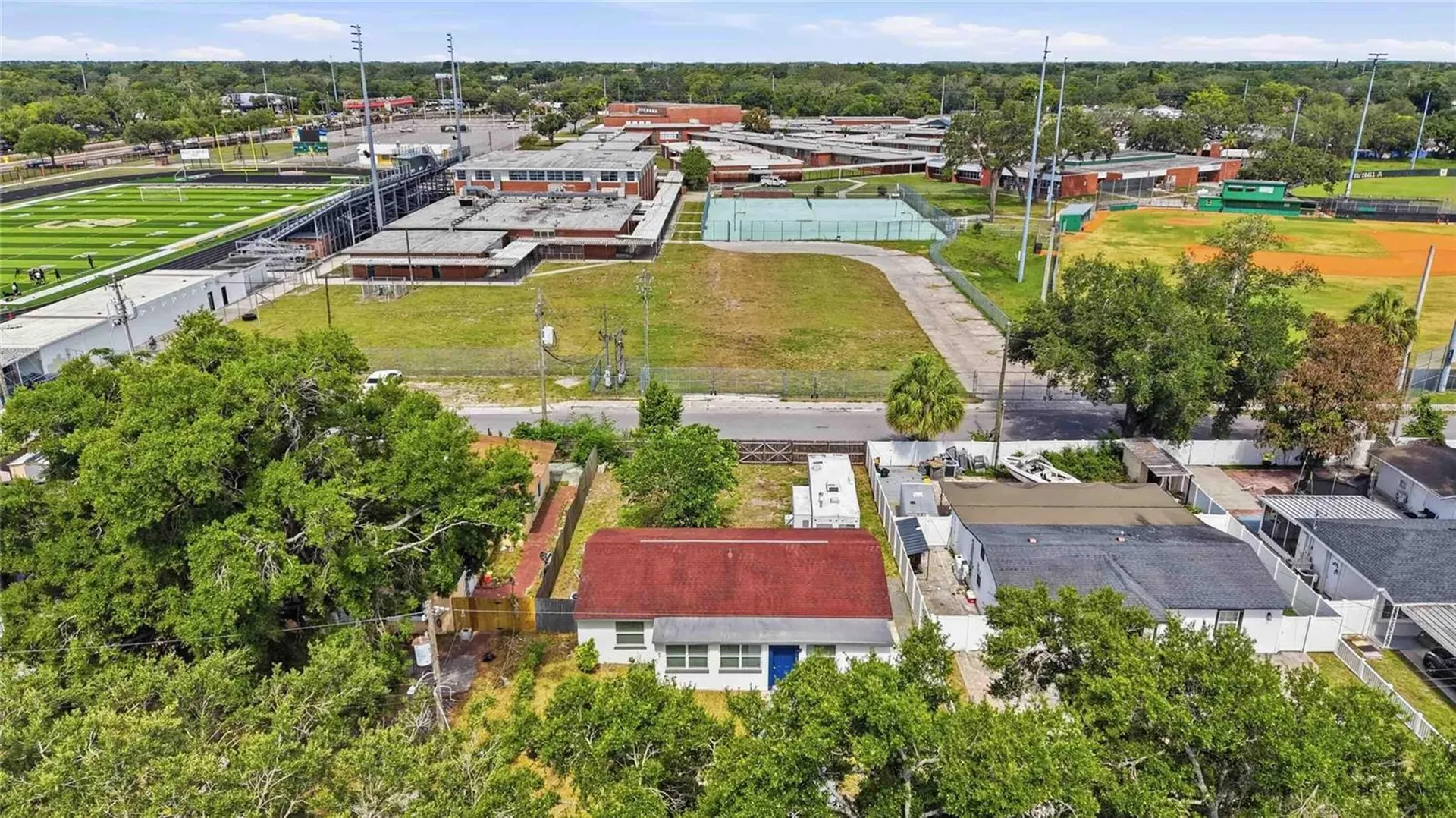 9310 N Dartmouth Avenue Tampa FL 33612