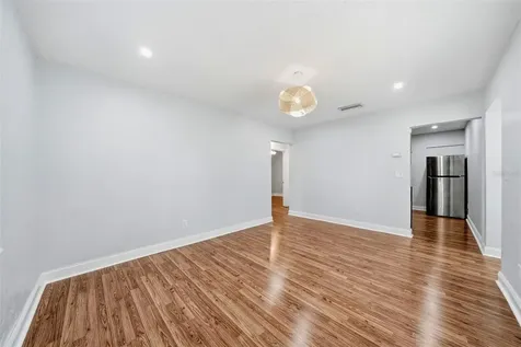 9310 N Dartmouth Avenue Tampa FL 33612