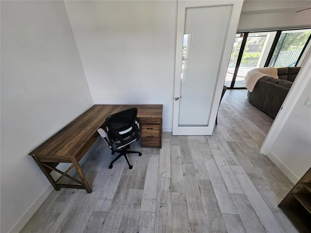 136 Kamal Parkway Cape Coral FL 33904