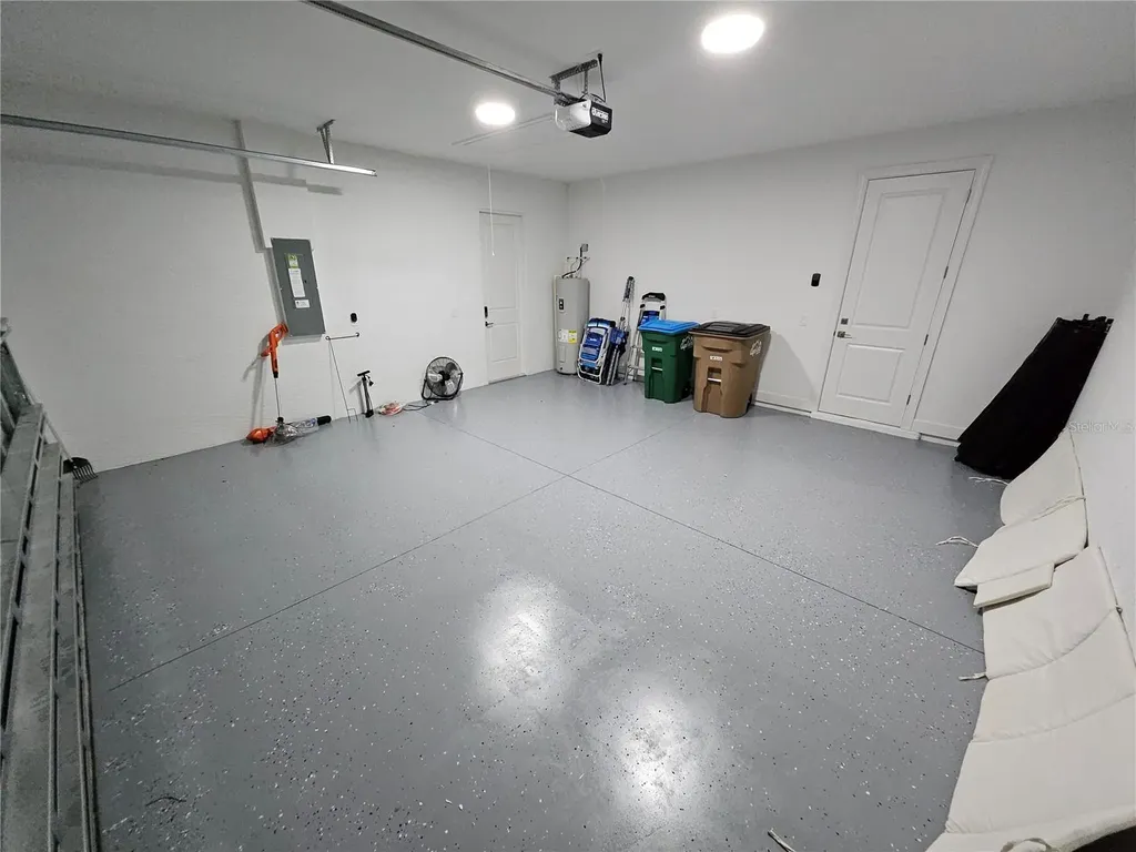 136 Kamal Parkway Cape Coral FL 33904