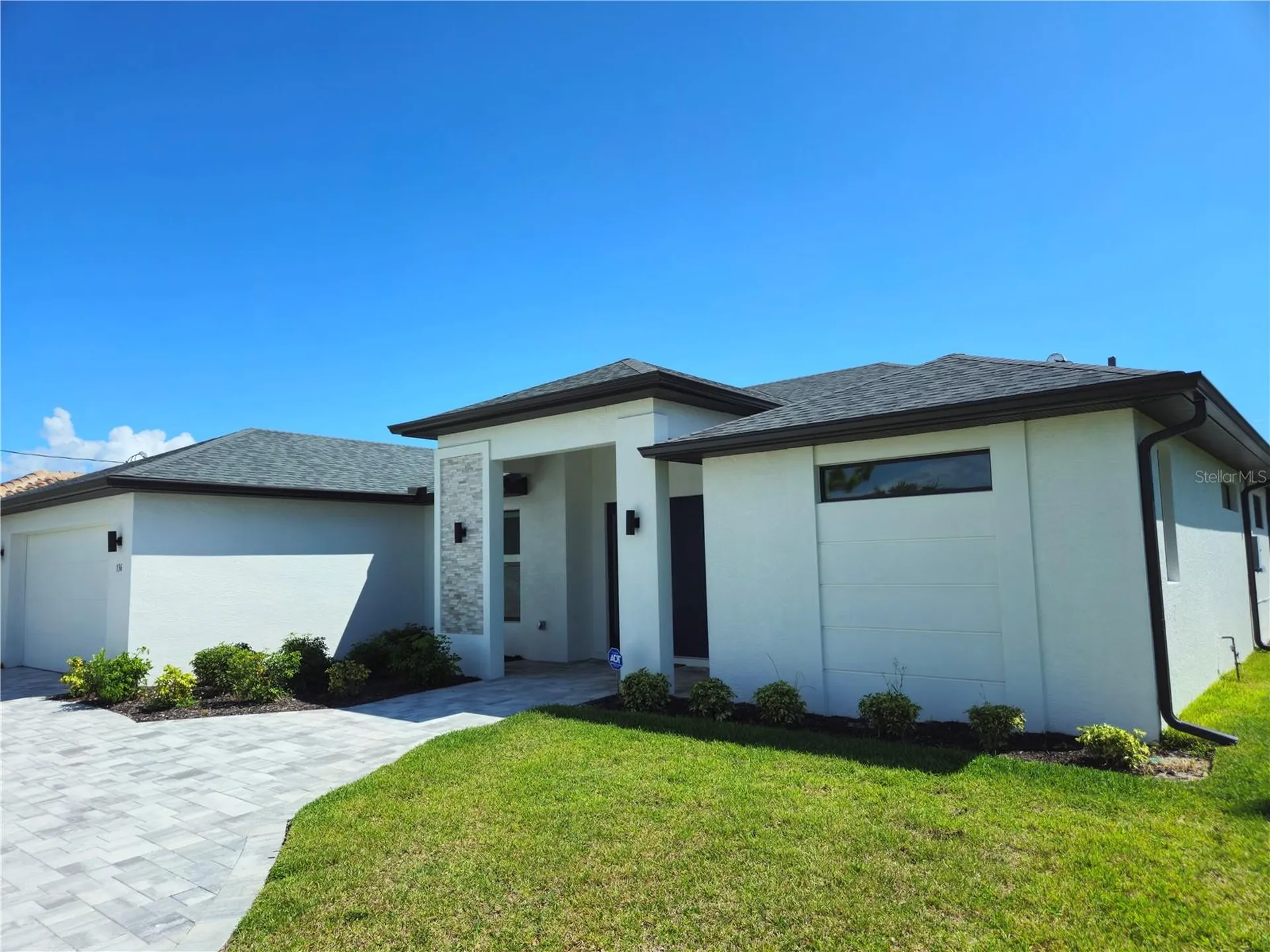 136 Kamal Parkway Cape Coral FL 33904