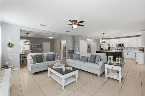 1018 Roberta Road Lake Wales FL 33853