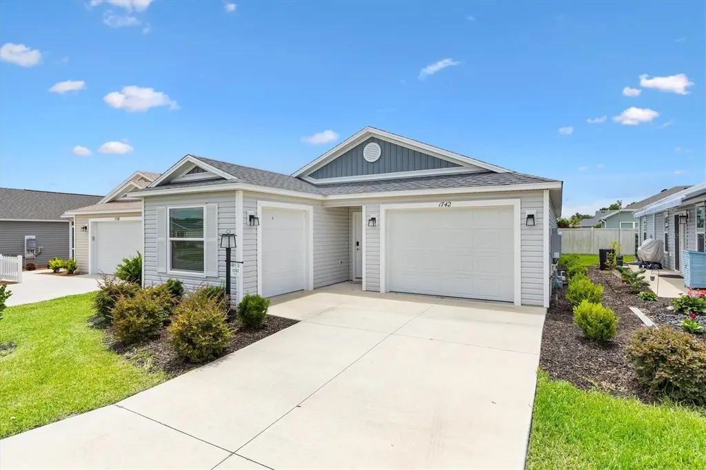 1742 Phifer Place The Villages FL 34762