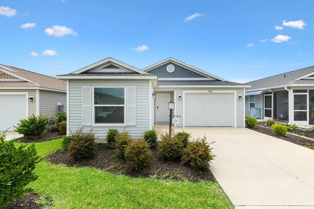 1742 Phifer Place The Villages FL 34762