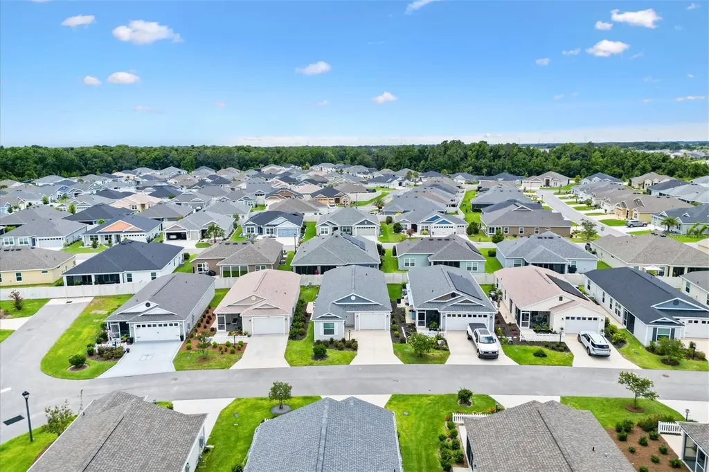 1742 Phifer Place The Villages FL 34762